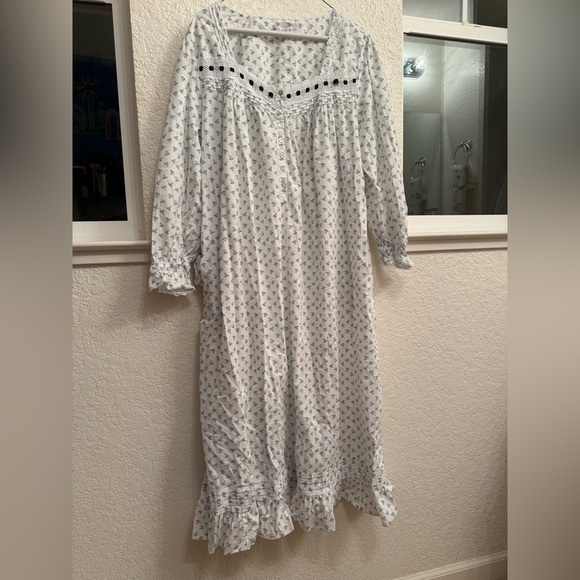 Eileen West Ballet Night Gown Long Sleeve 100% Cotton, Lace with velvet ribbon - Picture 5 of 15